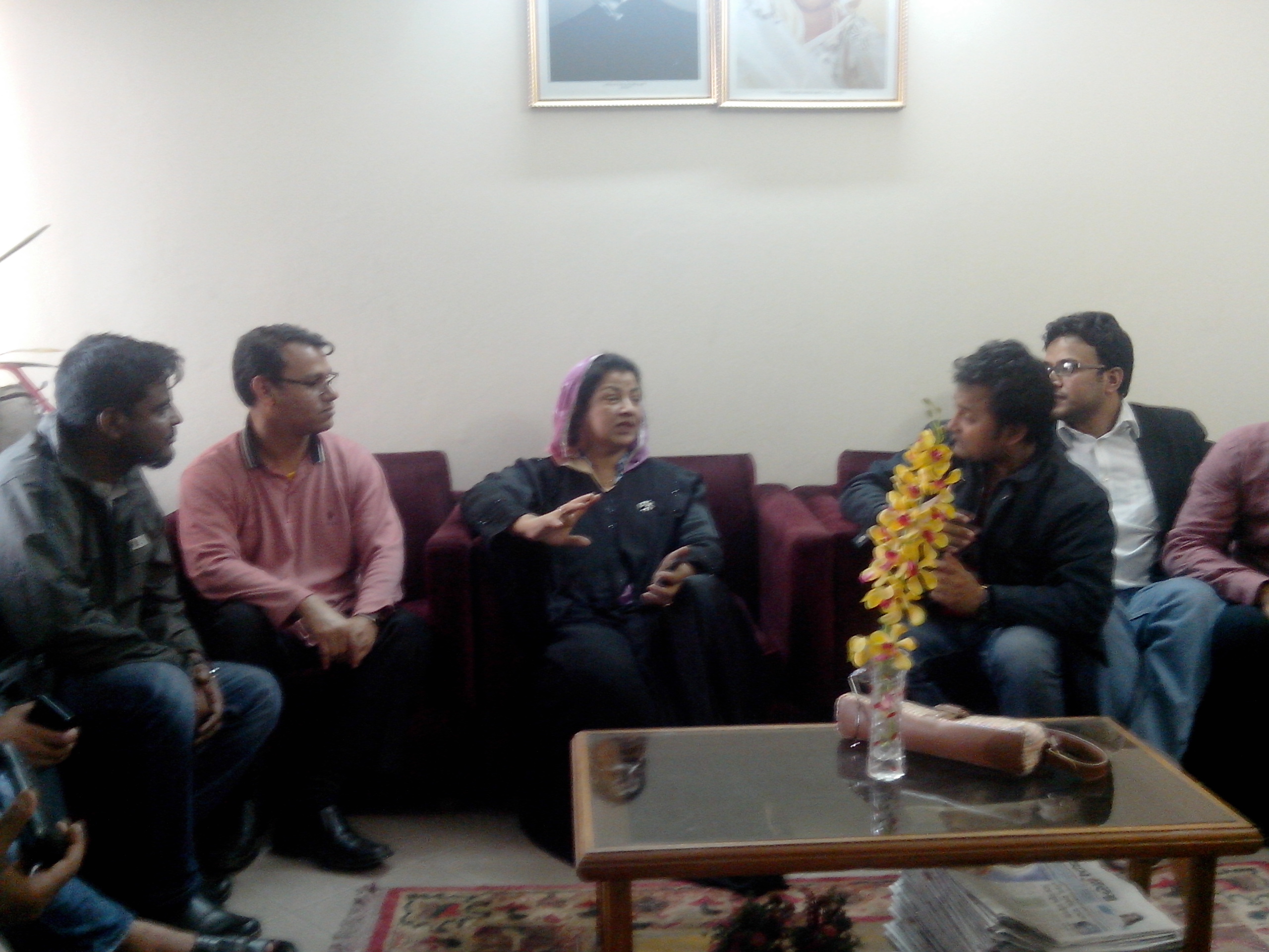Meeting between Ex-Students & Founder Chairperson